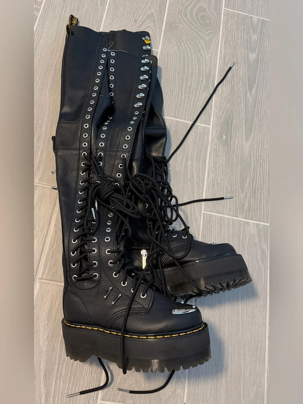 Dr. Martens 28-EYE EXTREME MAX VIRGINIA LEATHER KNEE HIGH BOOTS Size 5 NEW